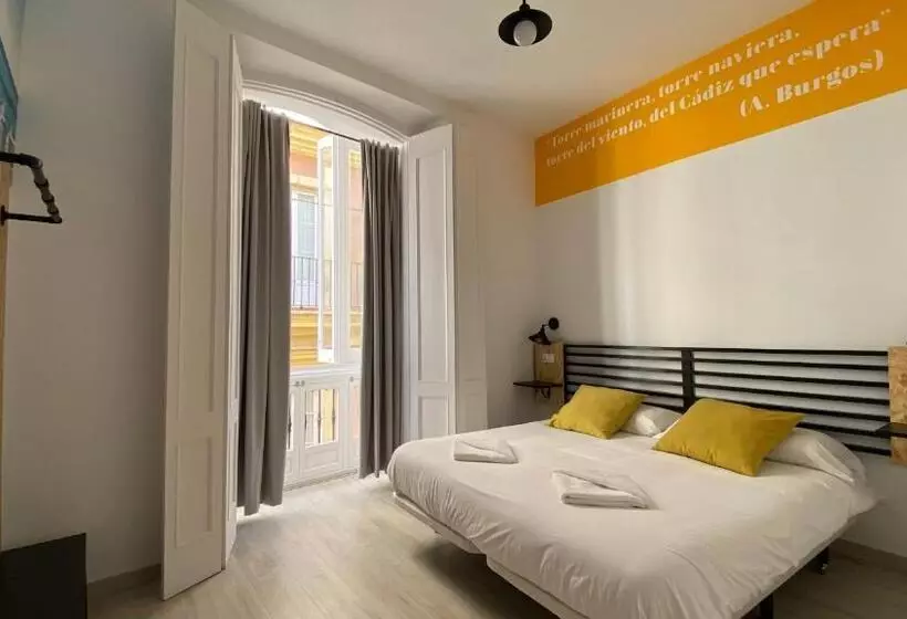 Planeta Cadiz Hostel