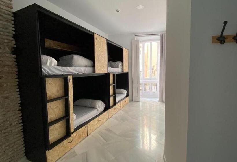 Planeta Cadiz Hostel