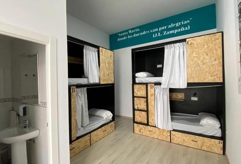 Planeta Cadiz Hostel