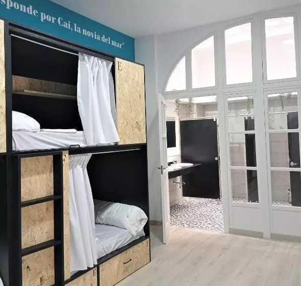 Planeta Cadiz Hostel