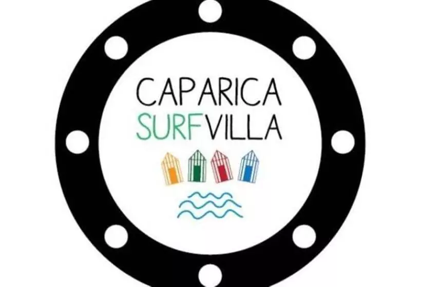 هاستل Caparica Surf Villa