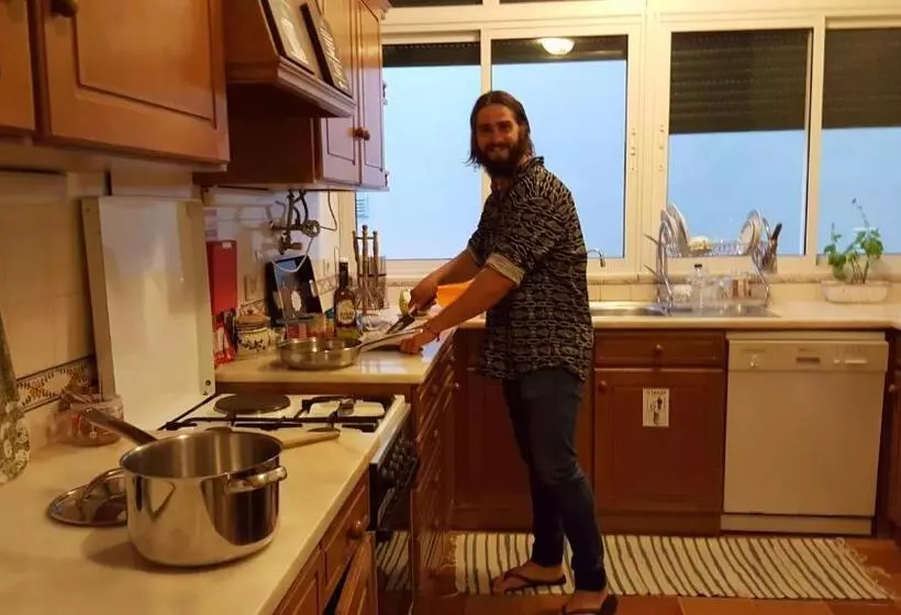 هاستل Caparica Surf Villa