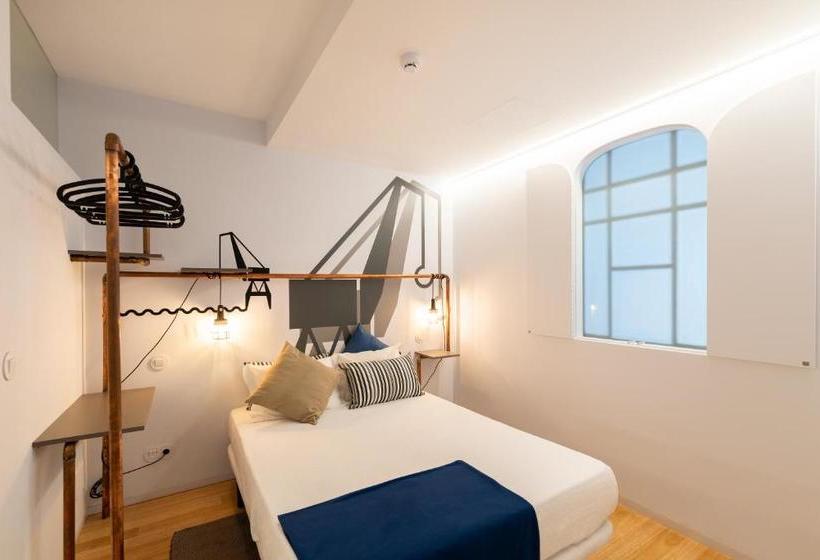 مسافرخانه Pensao O Laranjeira