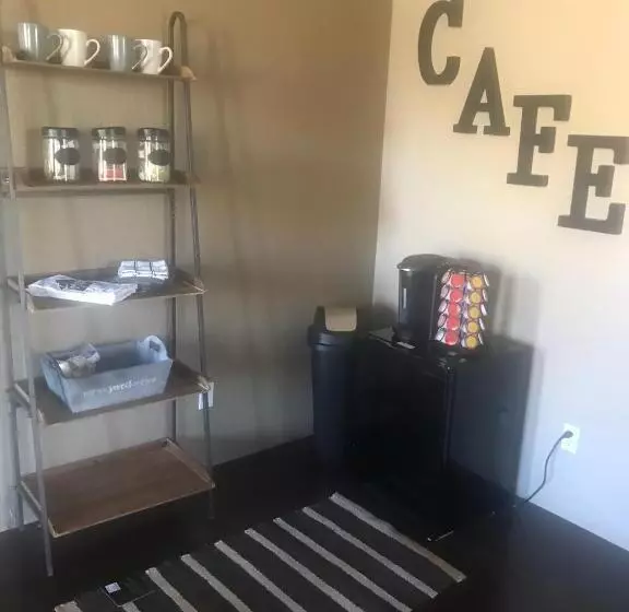 تختخواب و صبحانه The Dome Life