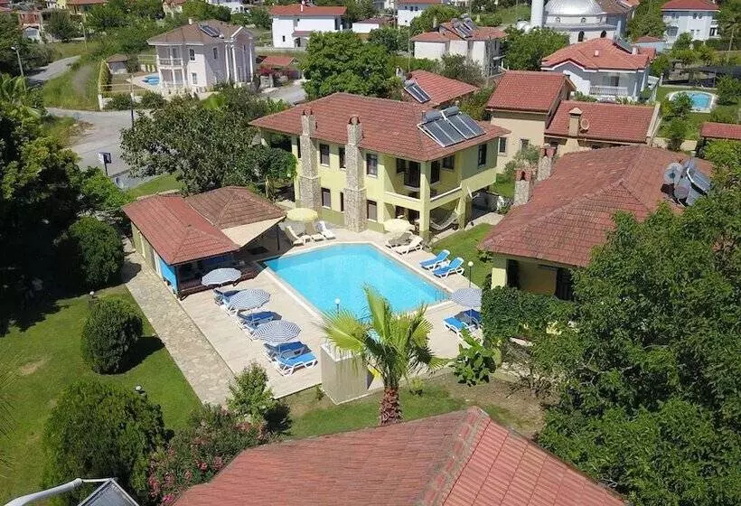 Hotelli Dalyan Summer Life Apart