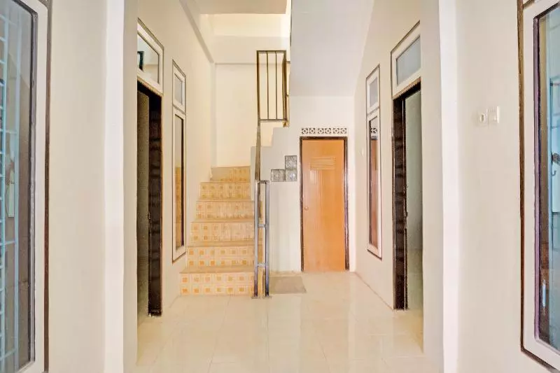 Hotelli Oyo 3001 D Vio Homestay