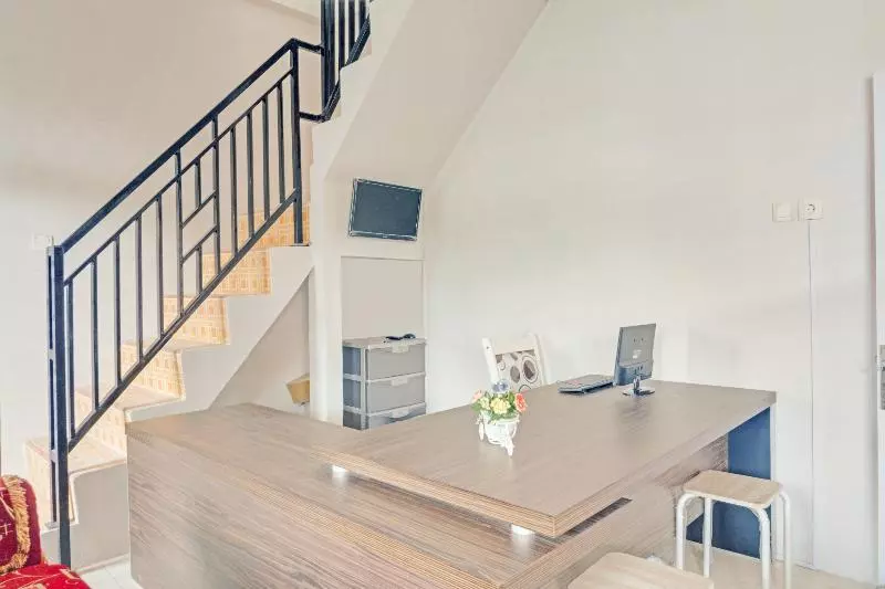 Hotelli Oyo 3001 D Vio Homestay