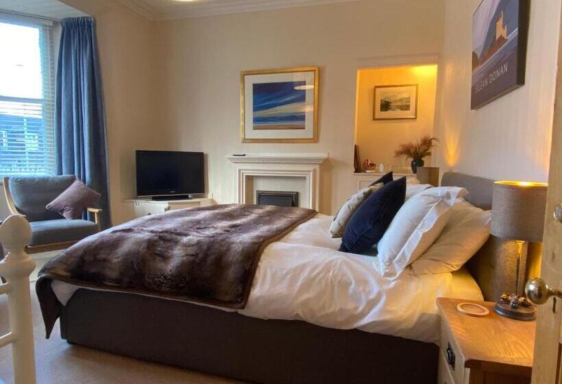 Bed and Breakfast Cranford Guest House