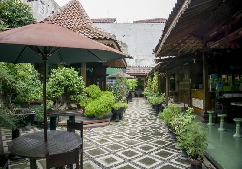 פנסיון Reddoorz Syariah @ Lempuyangan