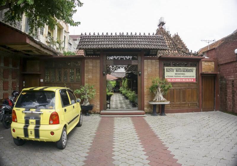 פנסיון Reddoorz Syariah @ Lempuyangan