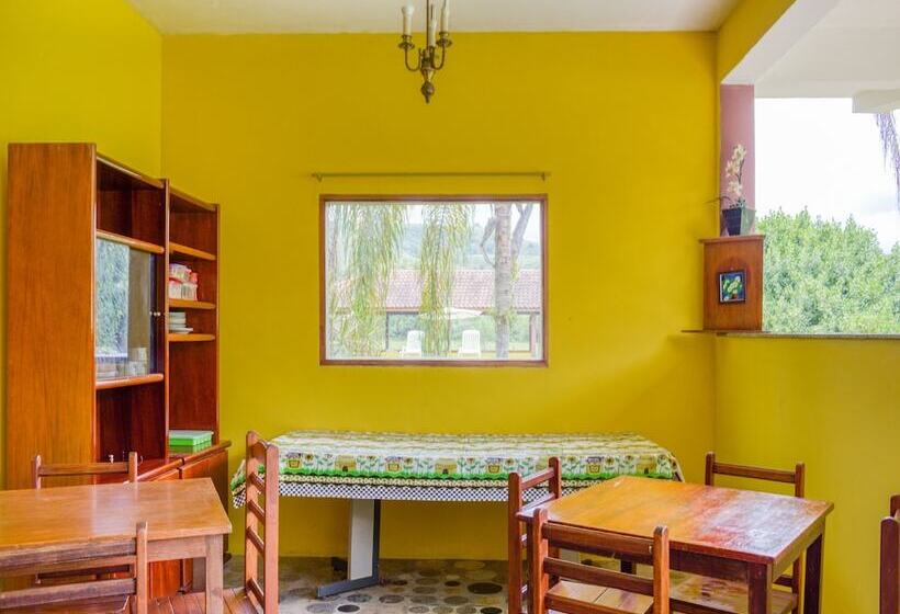 Отель Pousada Monteiro Lobato