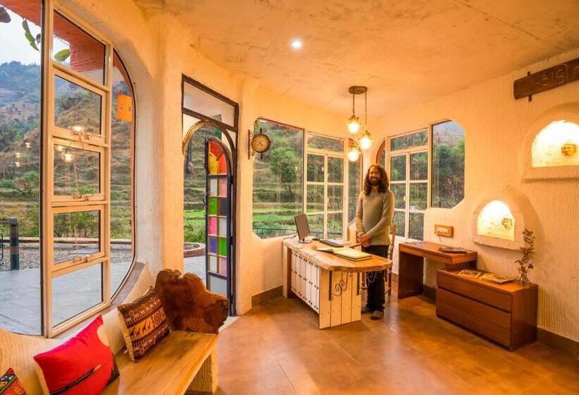 هاستل Zostel Plus Mussoorie  Kempty