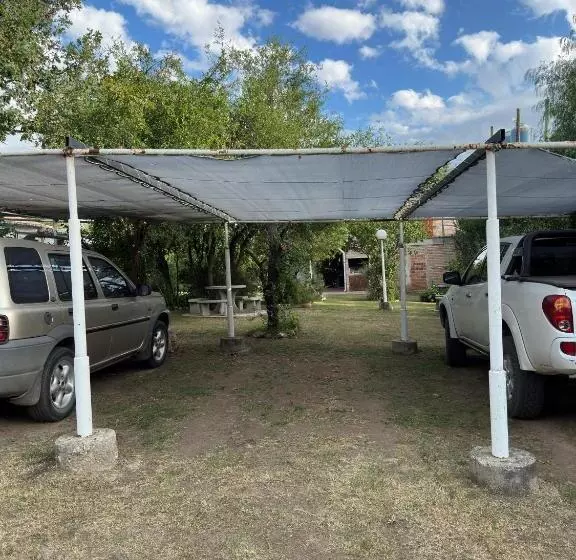 تختخواب و صبحانه El Roble