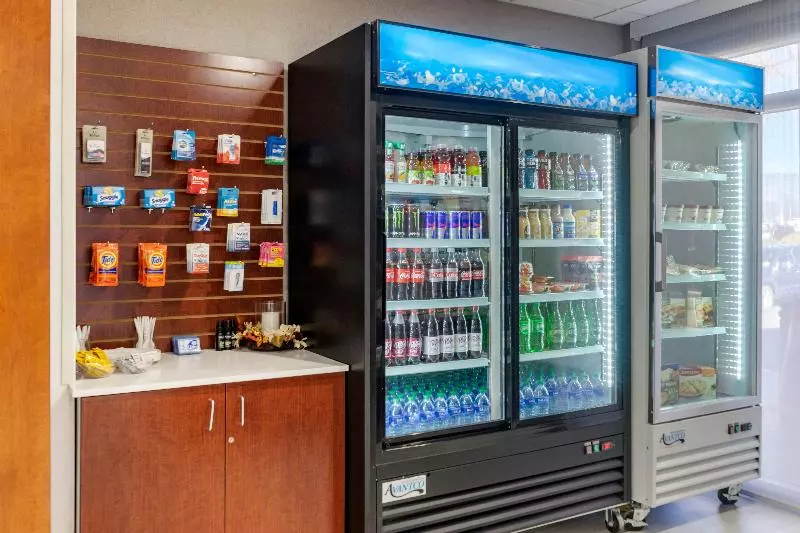 Holiday Inn Express Hotel & Suites Albuquerque Midtown, An Ihg