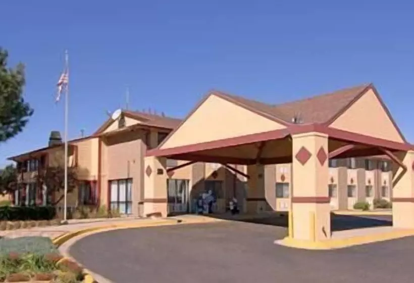Hotelli Super 8 By Wyndham Denver Stapleton