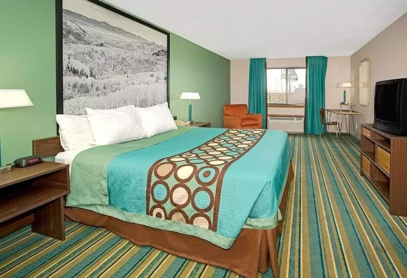 Hotelli Super 8 By Wyndham Denver Stapleton