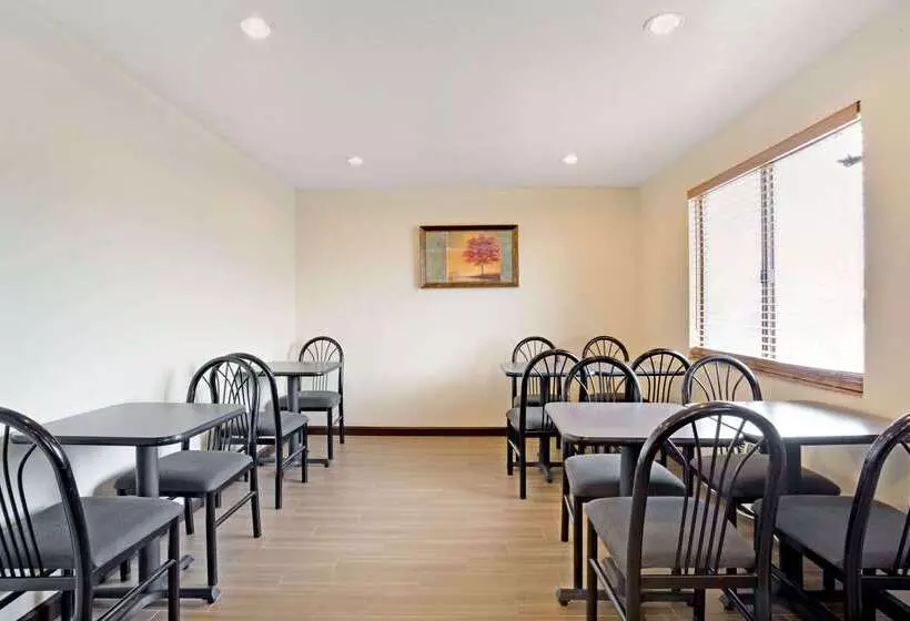 酒店 Super 8 By Wyndham Ogden