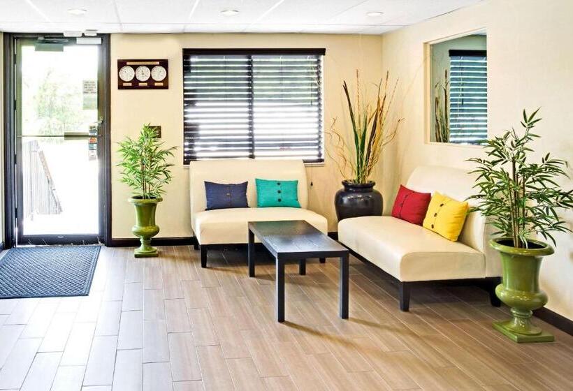 ホテル Super 8 By Wyndham Ogden