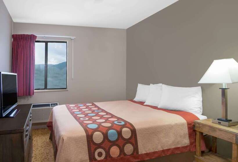 فندق Super 8 By Wyndham Taos