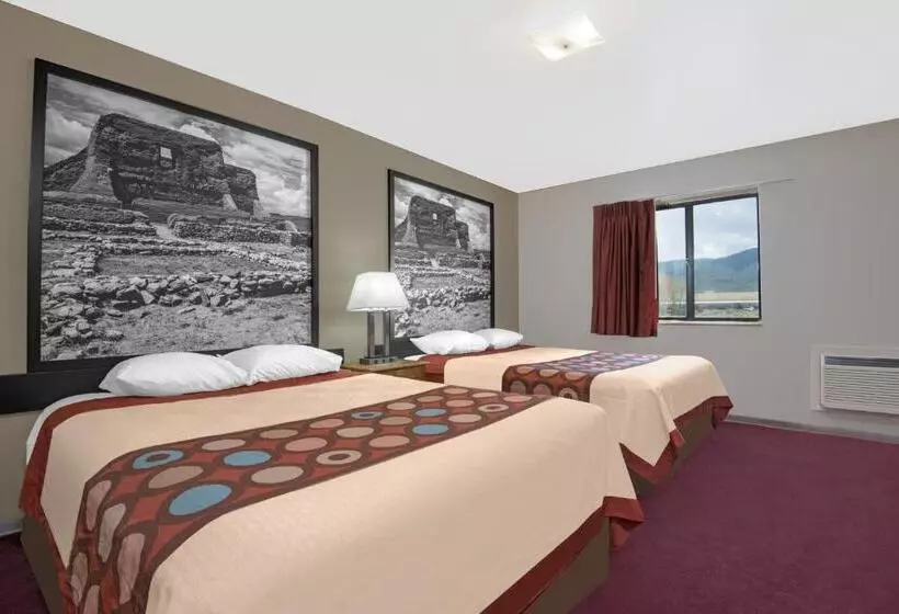 Отель Super 8 By Wyndham Taos