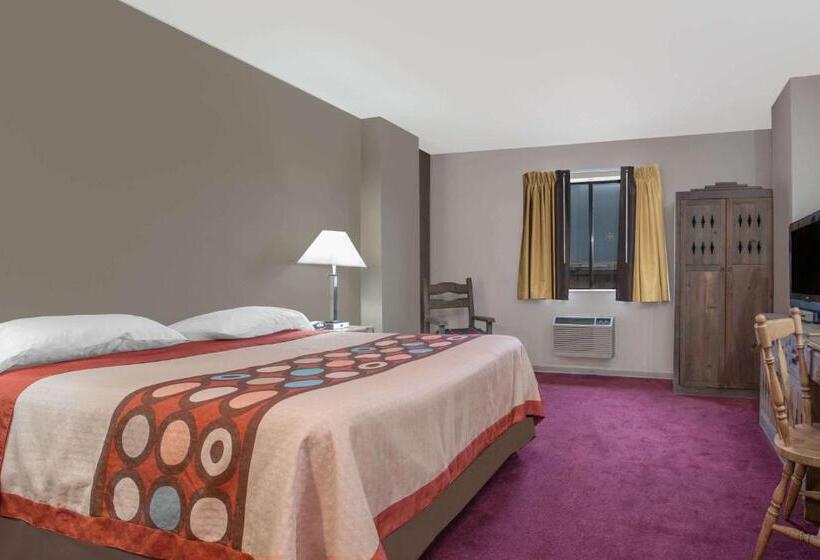 فندق Super 8 By Wyndham Taos
