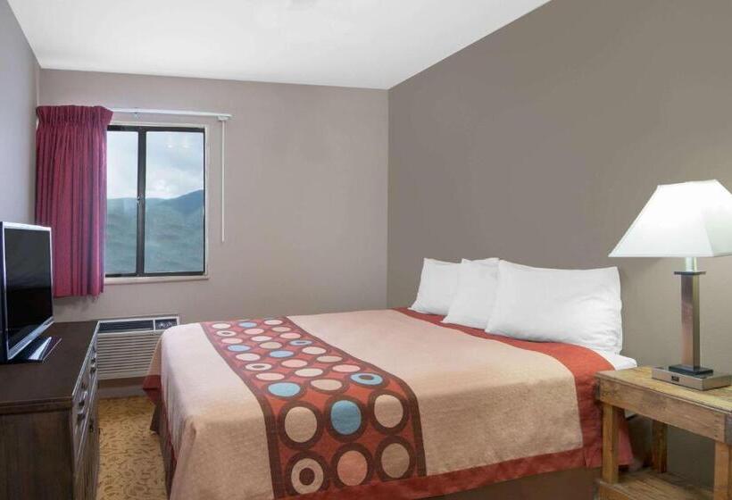 فندق Super 8 By Wyndham Taos