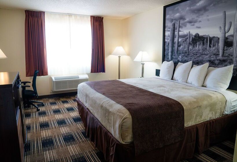 Отель Super 8 By Wyndham Yuma