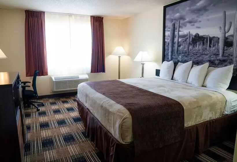 هتل Super 8 By Wyndham Yuma