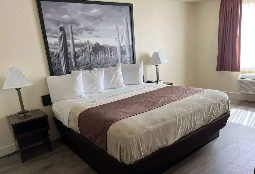 هتل Super 8 By Wyndham Yuma