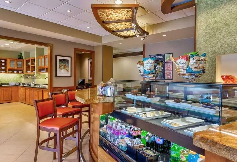 酒店 Wyndham Garden Kansas City Airport