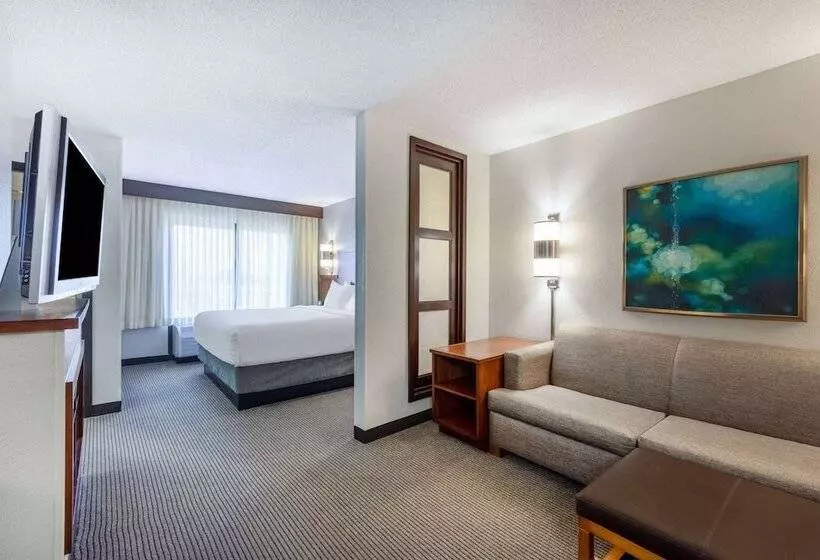 酒店 Wyndham Garden Kansas City Airport