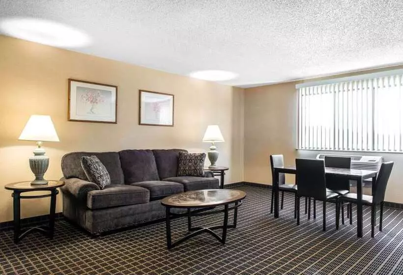 汽车旅馆  Quality Inn