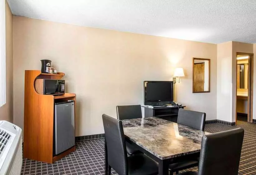 汽车旅馆  Quality Inn