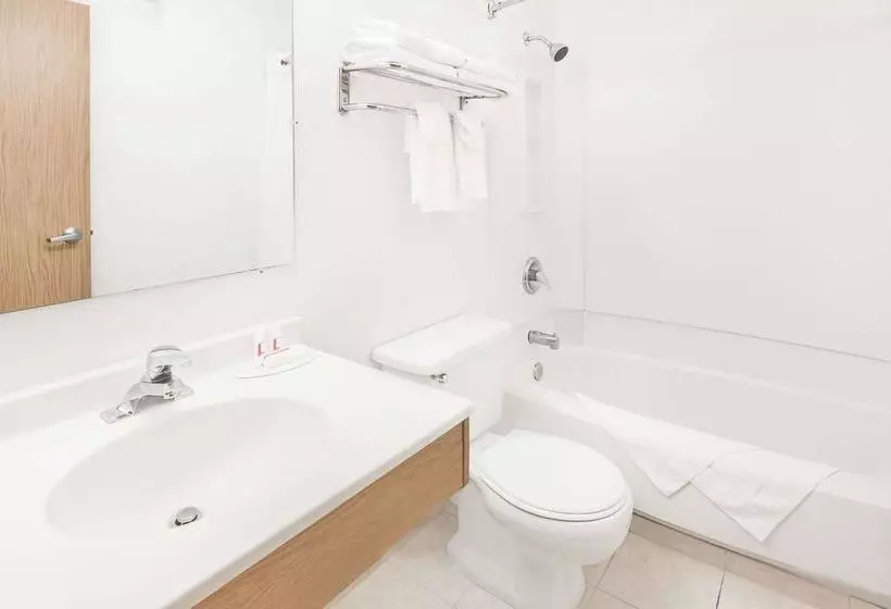 מוטל Super 8 By Wyndham Ashland