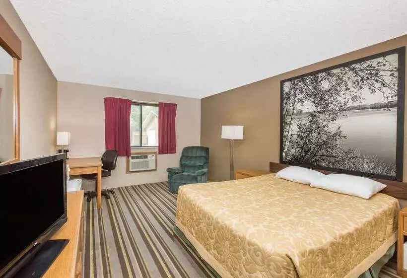 モーテル Super 8 By Wyndham Blue Earth