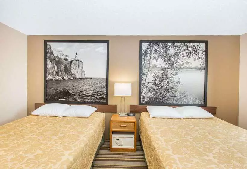 モーテル Super 8 By Wyndham Blue Earth