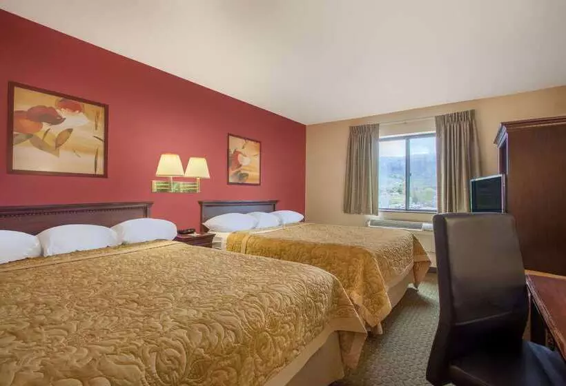 مُتل Super 8 By Wyndham Butte Mt