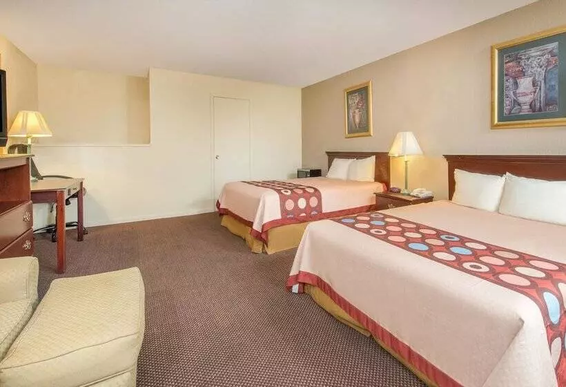 모텔 Super 8 By Wyndham Centervillerichmond