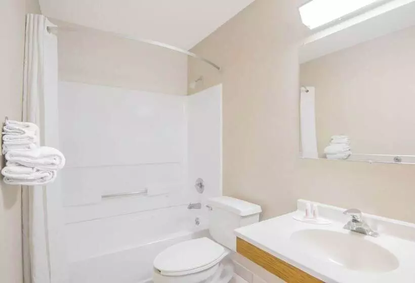 Мотель Super 8 By Wyndham Knoxville