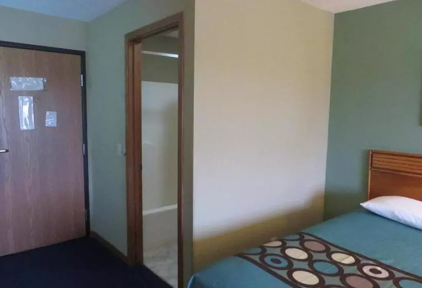 モーテル Super 8 By Wyndham Macomb