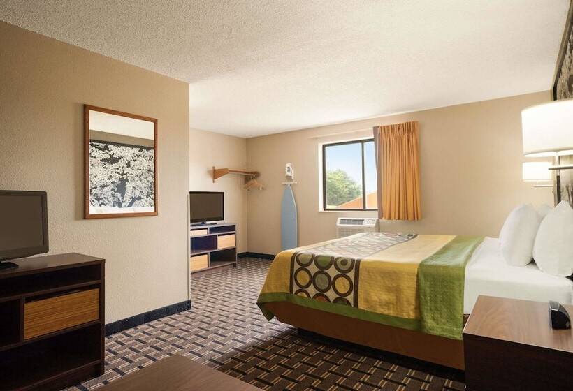 فندق على الطريق Super 8 By Wyndham Mayfield