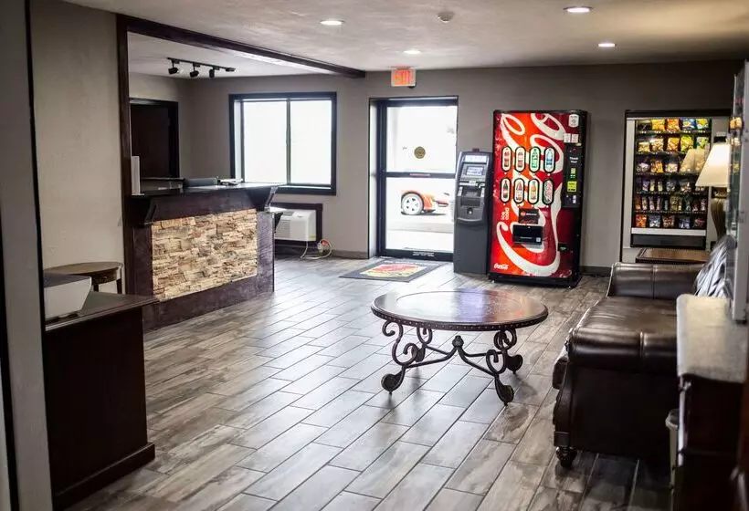 فندق على الطريق Super 8 By Wyndham Poplar Bluff Missouri