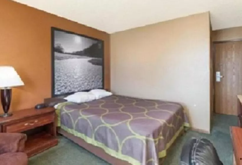 فندق على الطريق Super 8 By Wyndham Poplar Bluff Missouri