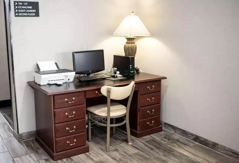 فندق على الطريق Super 8 By Wyndham Poplar Bluff Missouri