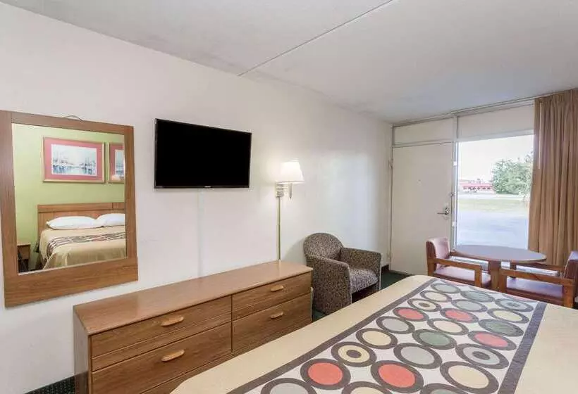 Motel Super 8 By Wyndham Tifton