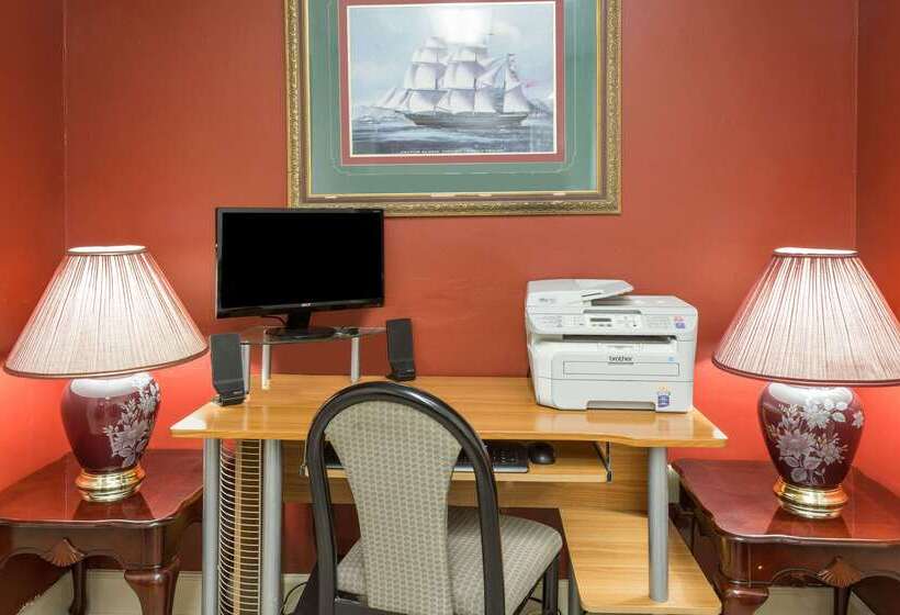 汽车旅馆 Super 8 By Wyndham Tifton