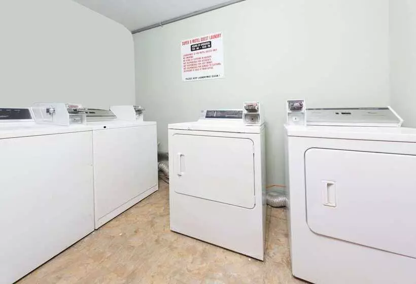 Motel Super 8 By Wyndham Tifton