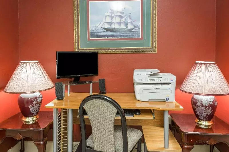 Motel Super 8 By Wyndham Tifton