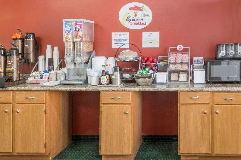 Motel Super 8 By Wyndham Tifton