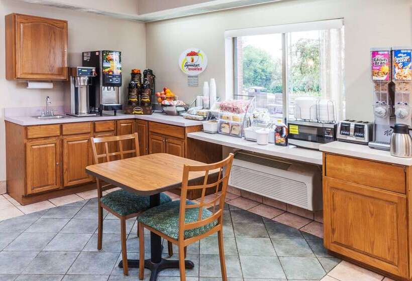 فندق على الطريق Super 8 By Wyndham Valparaiso